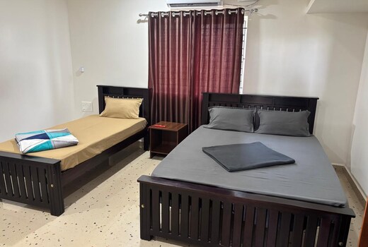 Mandara Homestay AC/ Non AC Rooms