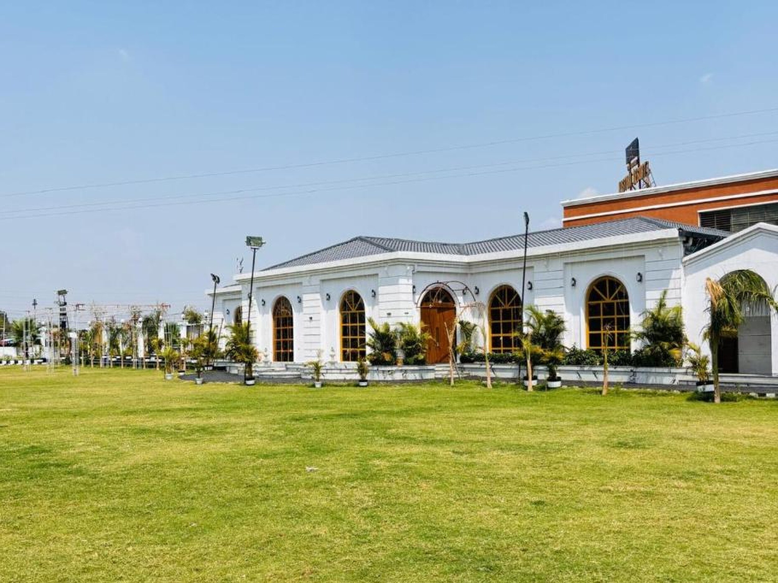 THE GRAND KASTURI