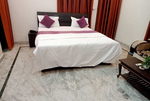 Hotel O SK Grand