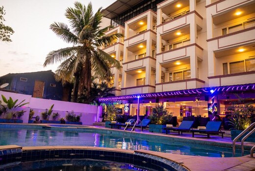 Meraden La Oasis, Anjuna