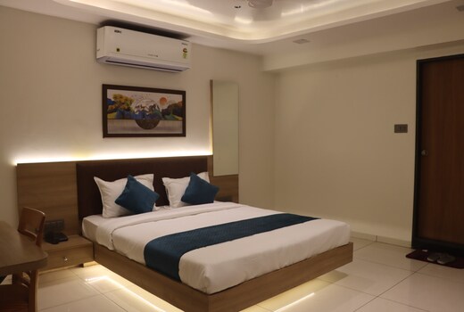 Hotel Orchid Prime