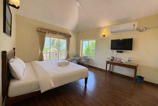 Indismart Woodbourne Resort