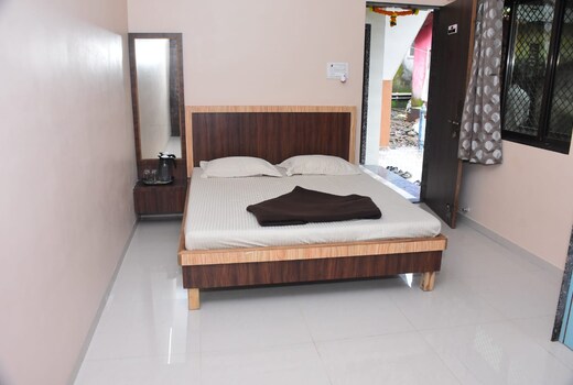 Sonawane's Luxurious Rooms
