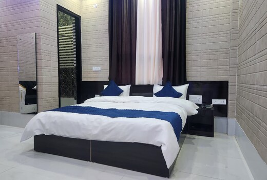 The Greno Hotel Expo Inn