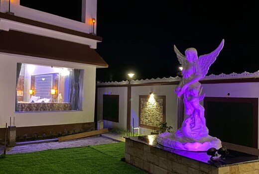 Tibet Home Murti Resort