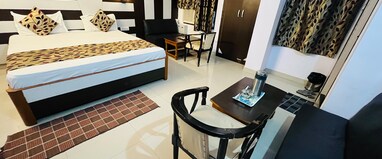 Hotel Mani International