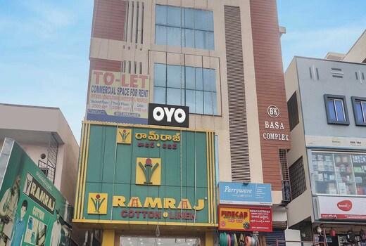 OYO Flagship Malani Inn