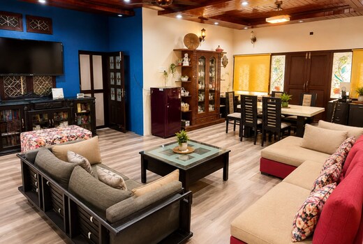 Cozy 1 BHK apartment with large balcony