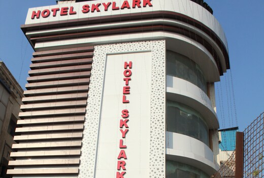 HOTEL SKYLARK