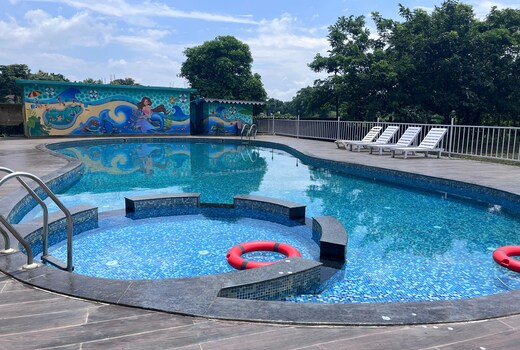 Blue Berry Hotel And Resorts