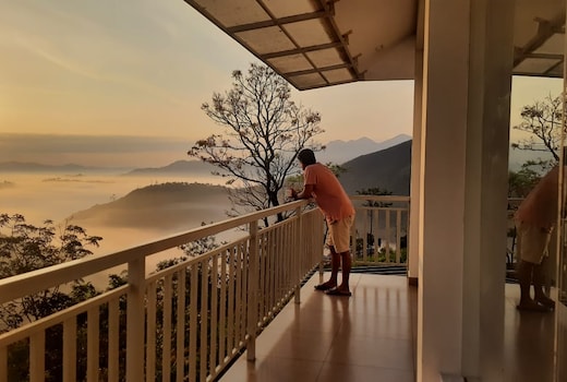 Sky High Inn | Rooms & Guided Treks