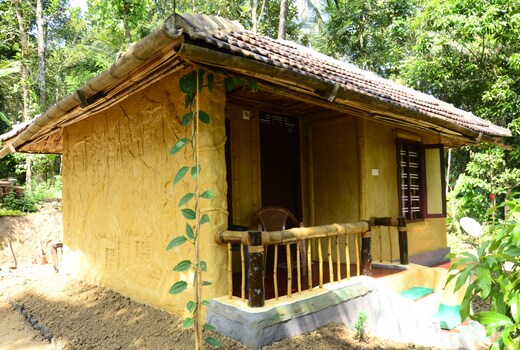 Greenways Treehut & Villas