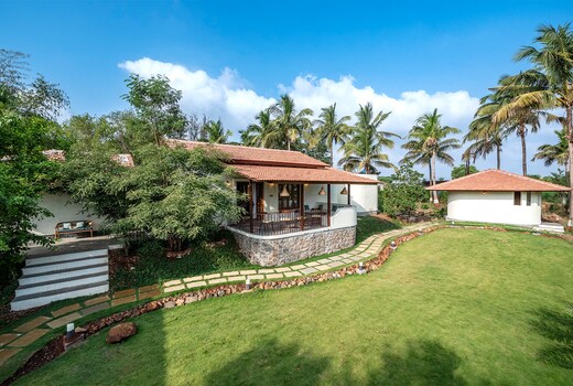 CosmicStays - Joshet A Mediterranean Farmstay - 3BHK Villa