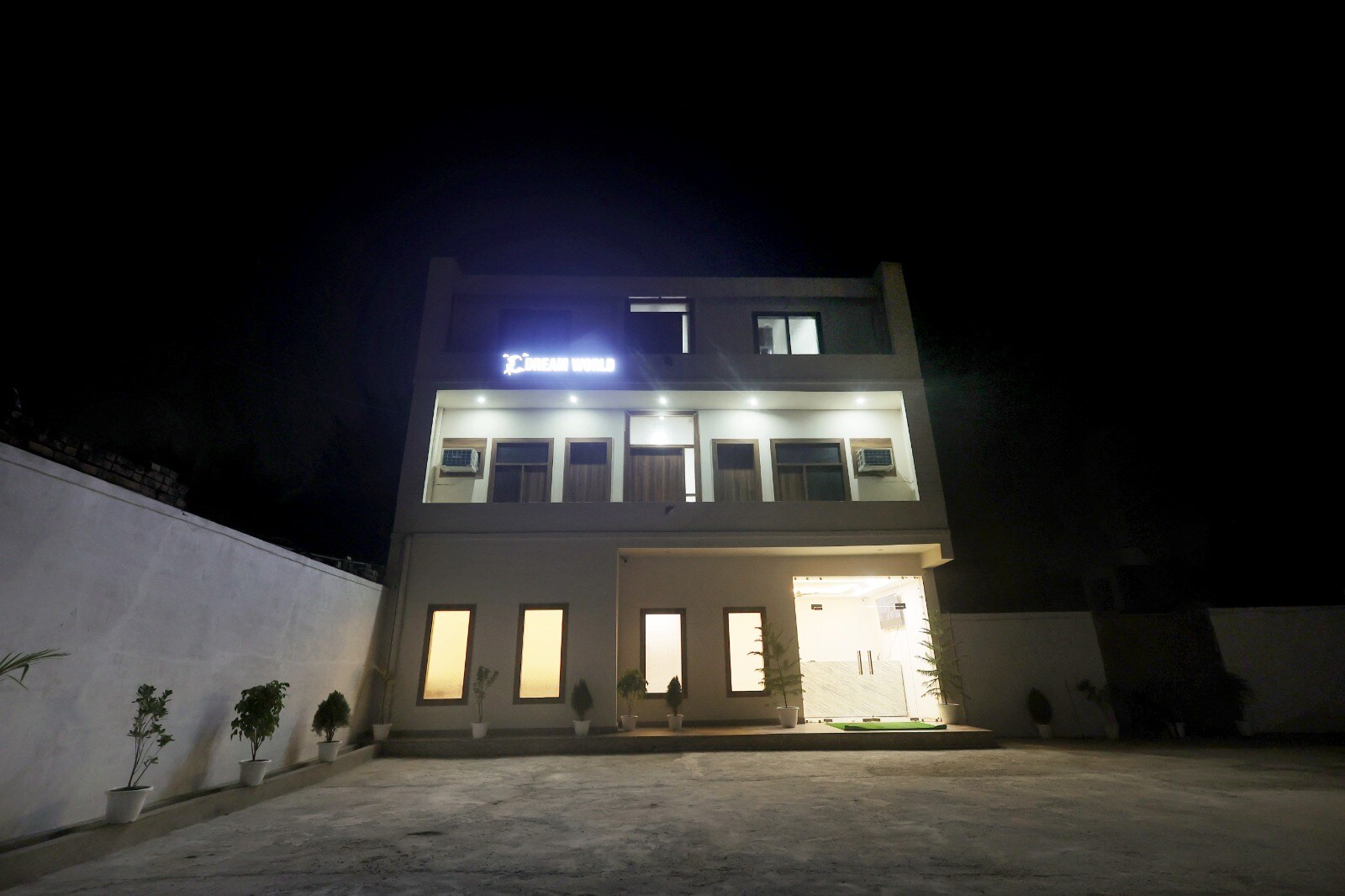 Main gallery