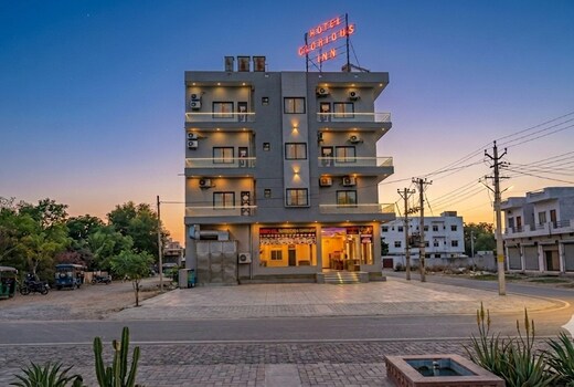 Hotel Glorious Inn ( 8 minutes walk from khatu shyamji Temple)
