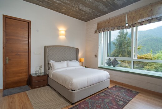 Villa Buransh | Room in a Villa