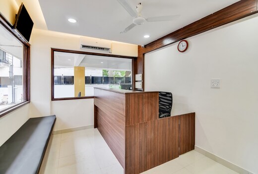 Hotel O Kohinoor Residency