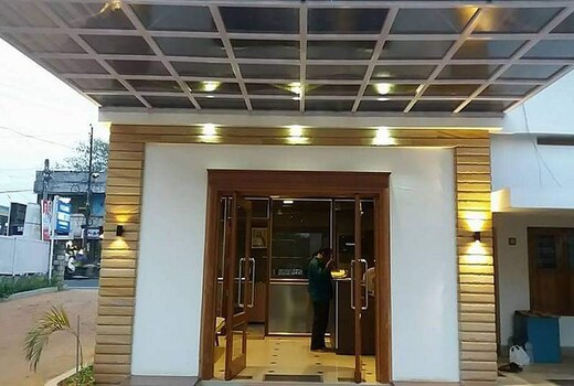 Premier Tourist Home
