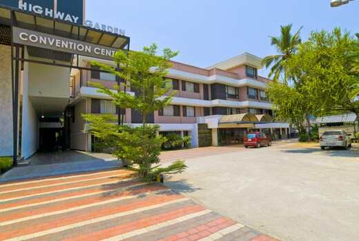 Hotel Highway Garden