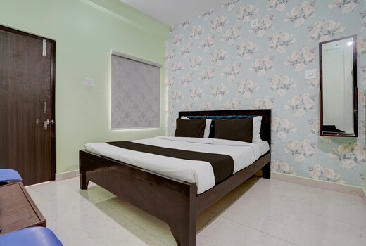 Hotel O Dhauli Inn