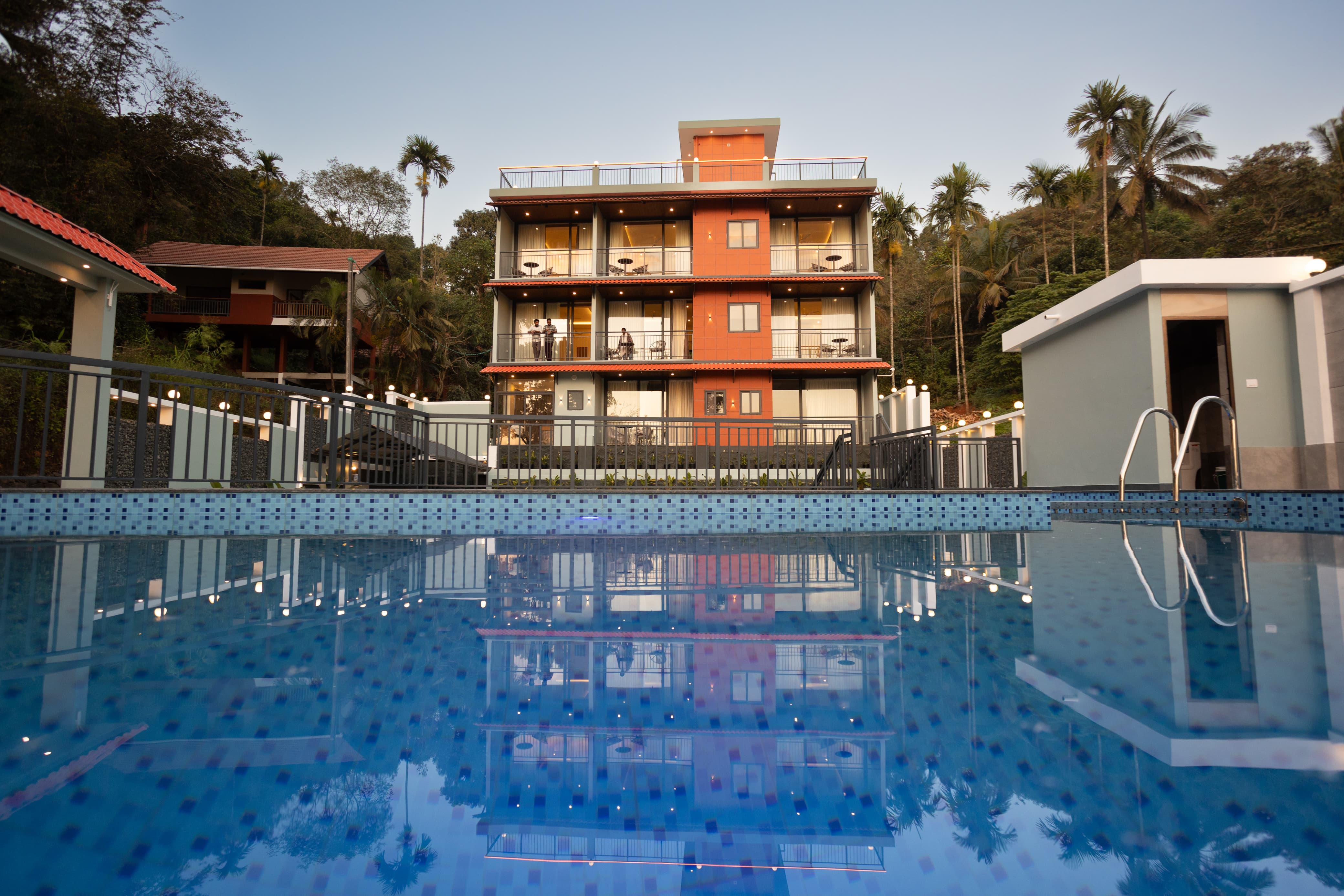 Lake Paradise Resort