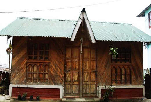 Live away home Pedong