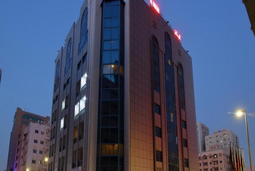 Al Bustan Flats