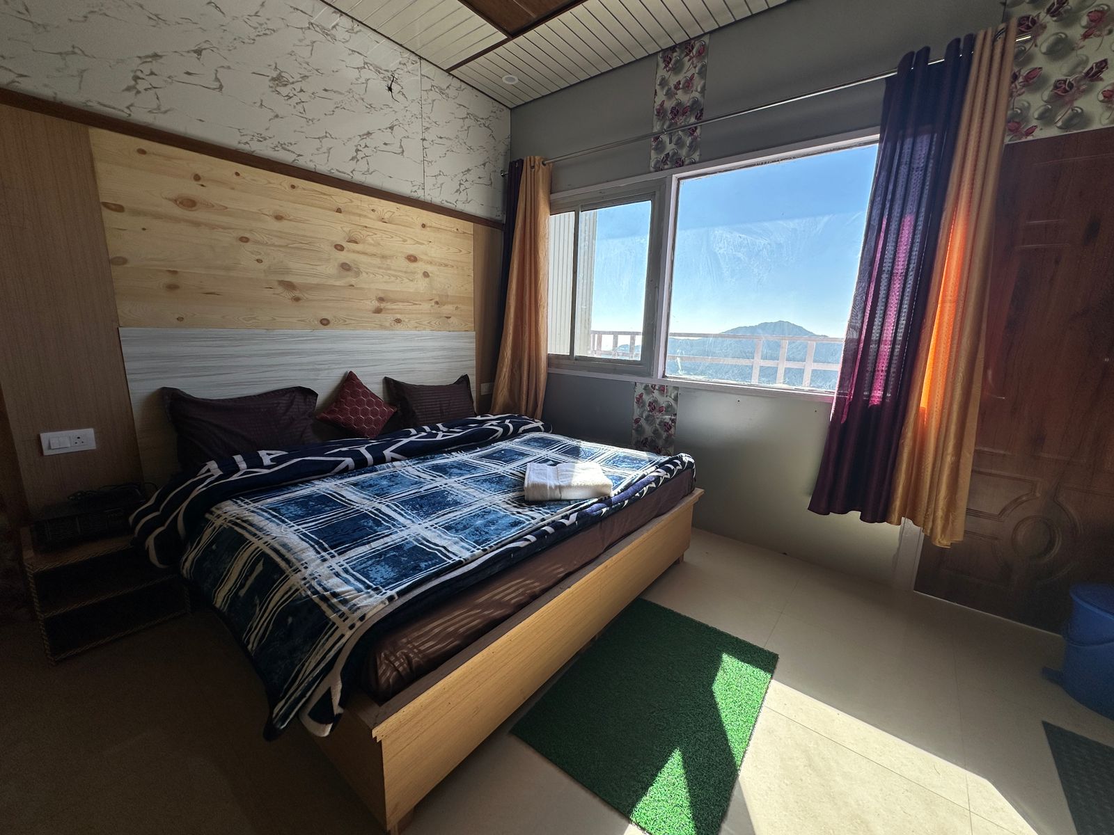 Kanatals Valley View INN