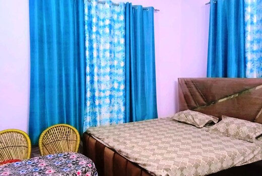 PRINCE HOME STAYs