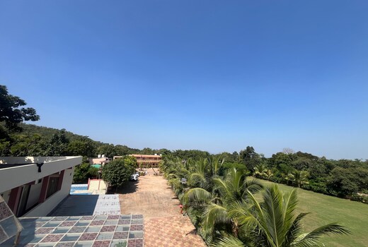 DHANLAKSHMI ORCHARD RESORT