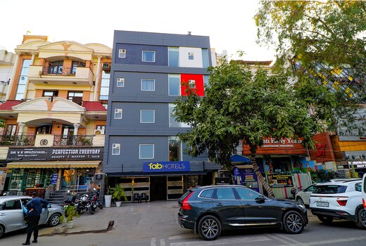 FabHotel Hargobind Enclave