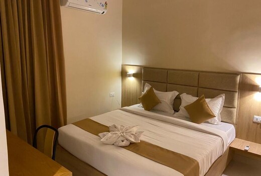TAG HOTELS