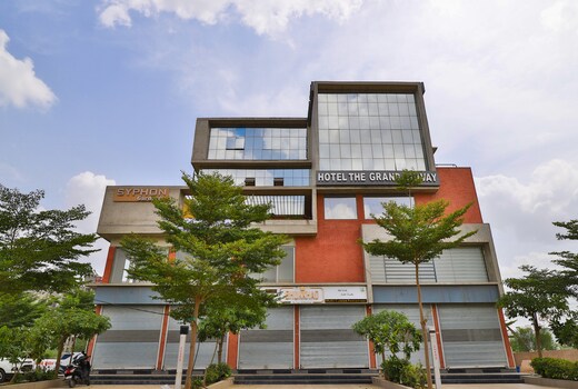 HOTEL THE GRAND SHIVAY