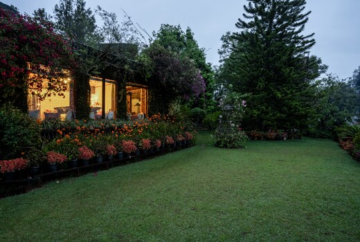 LohonoStays Villa Valora Estate