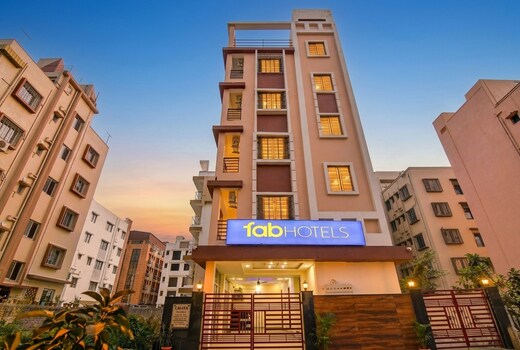FabHotel Lalita Residency