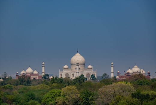 Big Brother Hostel | 500 m from Taj Mahal