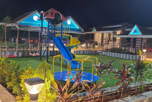 Blooms resort karjat