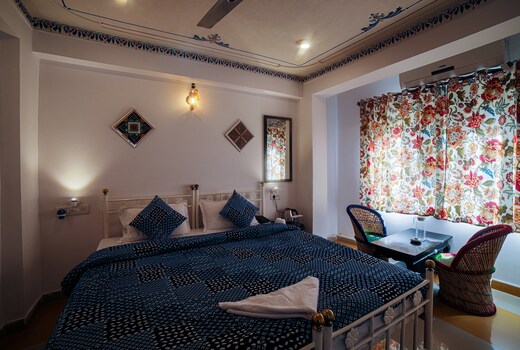 Le Pension Harsh Vilas