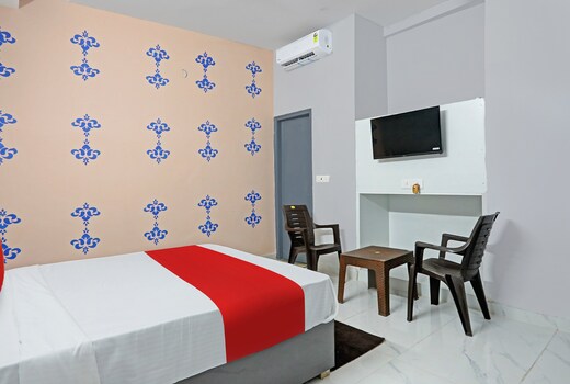 Hotel O 813160 Hotel Unique