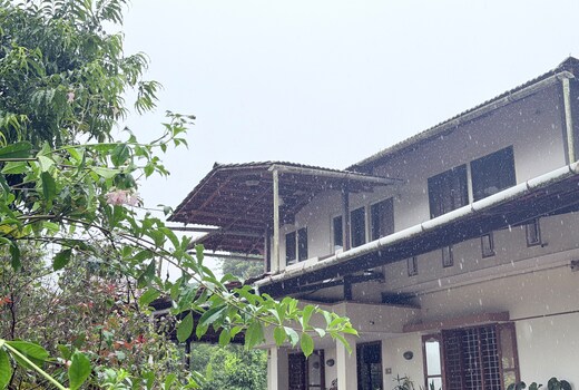 Misty Bridge Homestay
