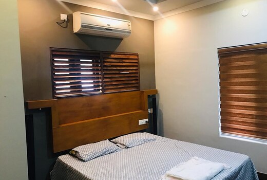 Karunya Villa