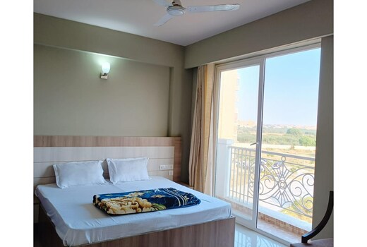Radhe Krishna Luxury Stay