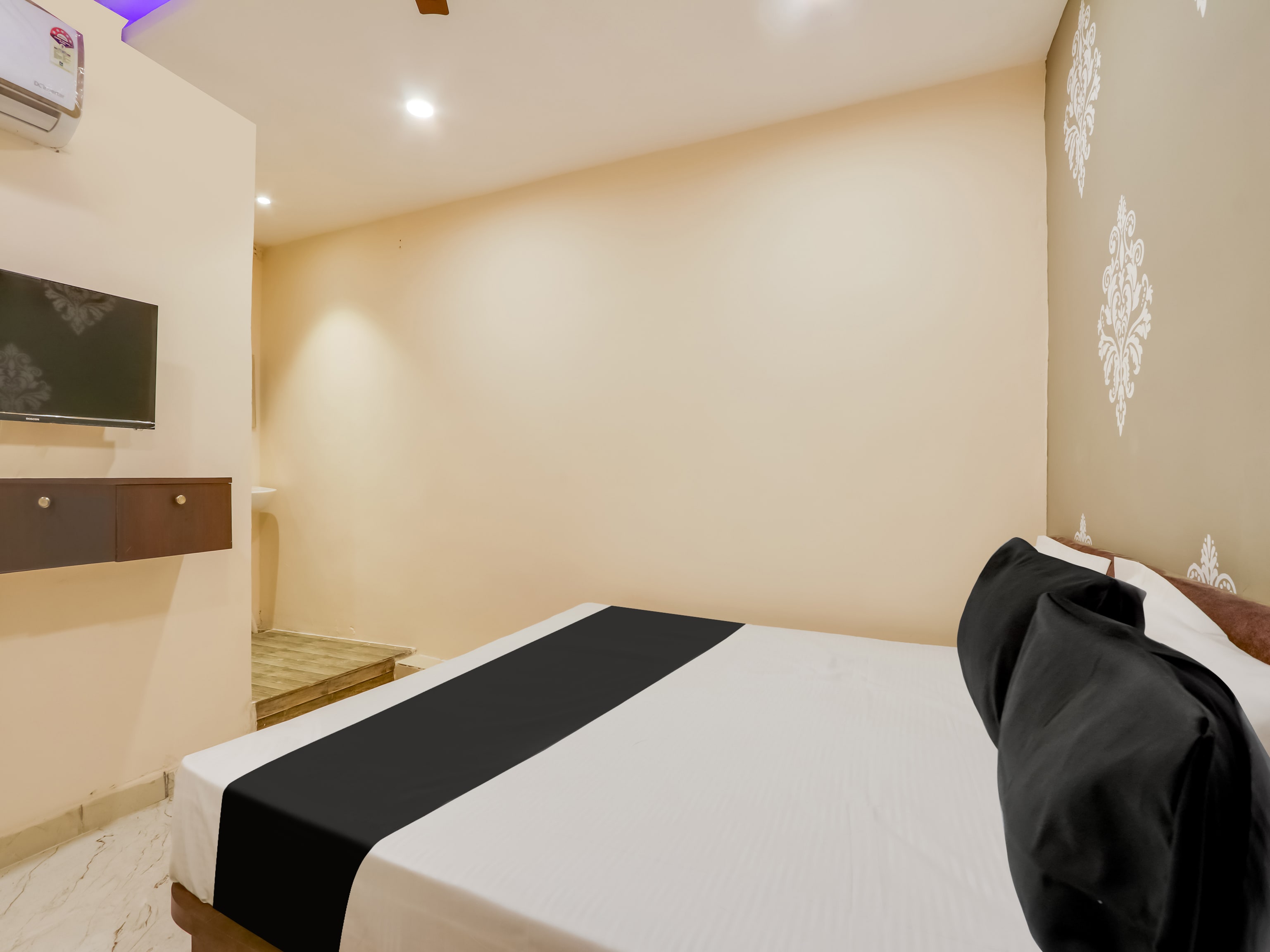 Hotel O BSS INNS