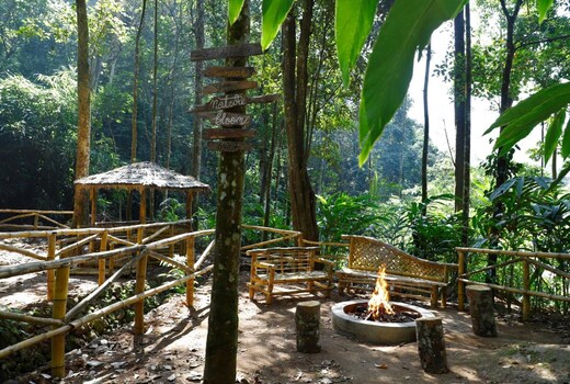 Casillda Munnar | Rooms & Caretaker