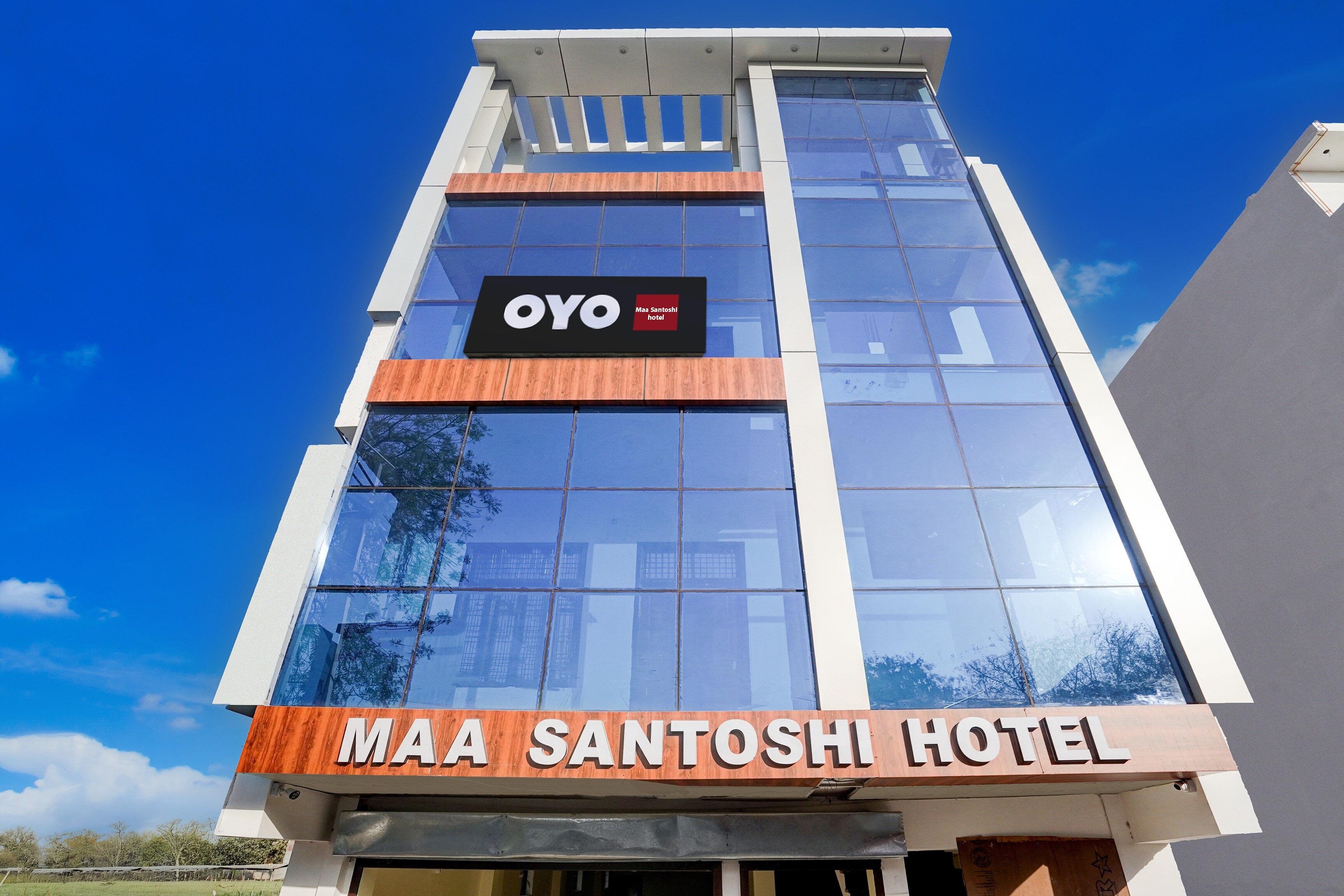 Hotel O Maa Santoshi
