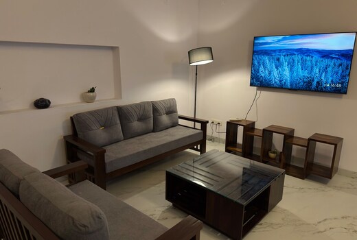Kanak Niwas Earth Toned Cozy 3BHK