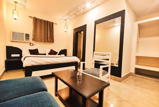 HOTEL MAHAMAYA