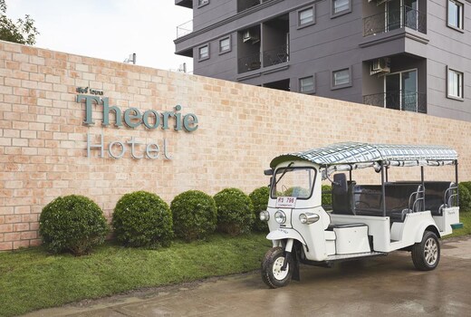 Theorie Hotel Sukhumvit 107
