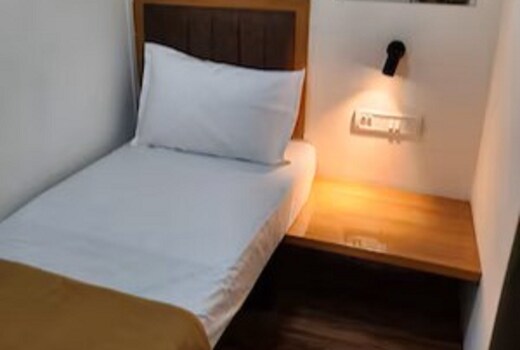 Galaxy Cabin Stay