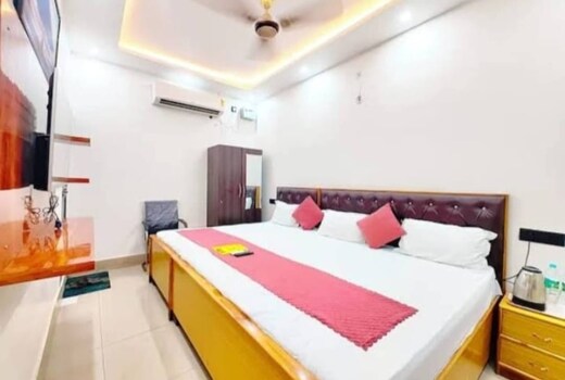 Ayodhya Comfortable Stay Near Ram Mandir